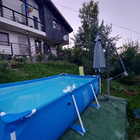 Casuta cu Trandafiri Hotel Slănic Exterior foto